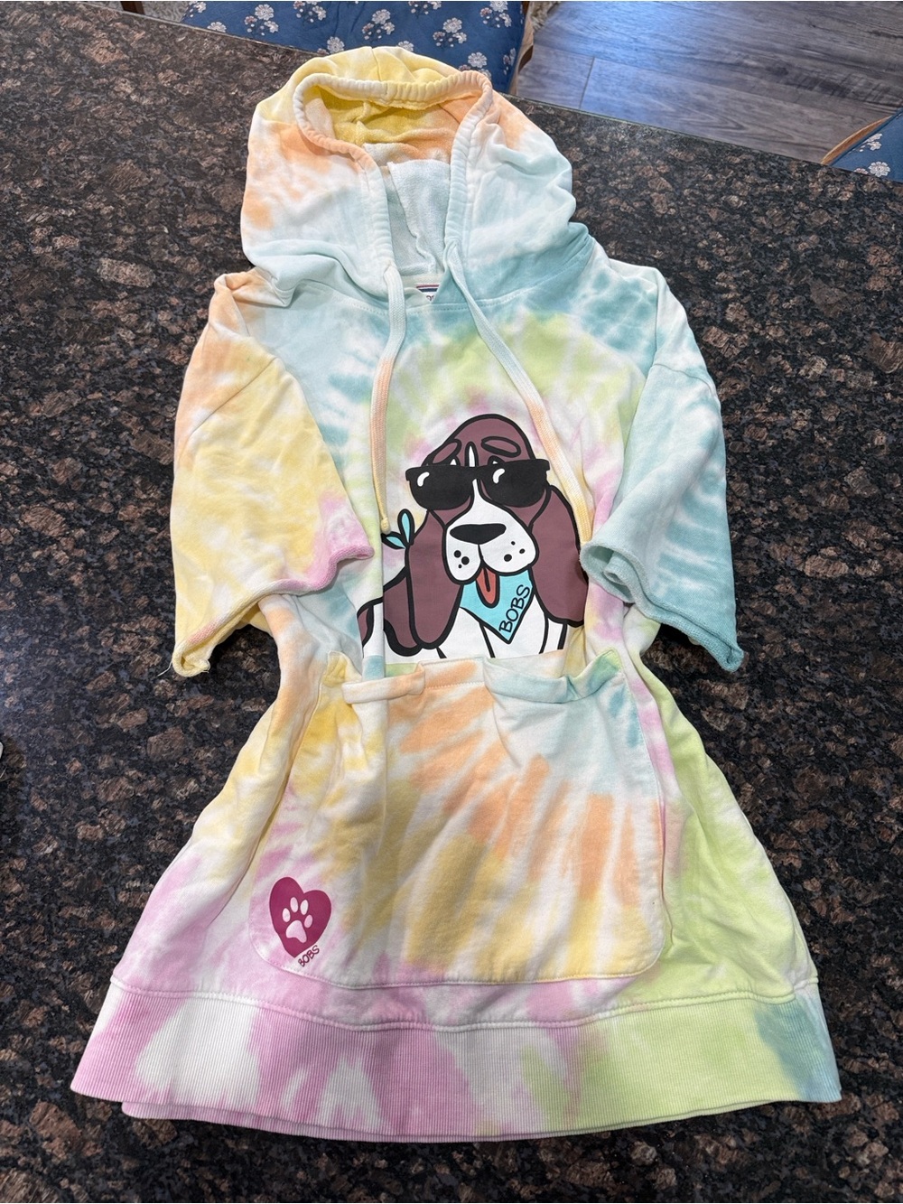 BOBS by Sketchers
Like new
Women’s Tie-Dye Hoodie w/ Dog Graphic - multicolor.
